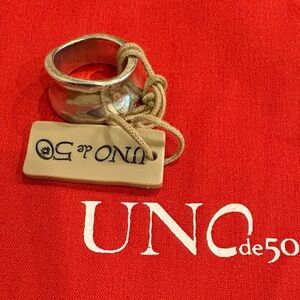 UNOde50 , wins silver rings , XL